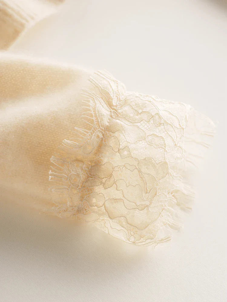 Cardigan Élise en Cachemire et Dentelle - MAZZARO